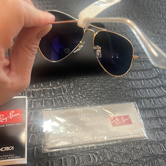 Ray Ban with Gold Frame Polarized Aviator Green Lenses  - RAY BAN 3025 - Picture 4 of 10